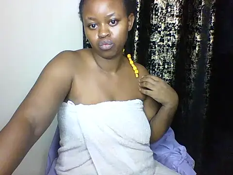 Snapshot of Candii_wet_ chatting on March 2025 03:43:02 AM Candii wet online show from March 2025 03:43:02 AM