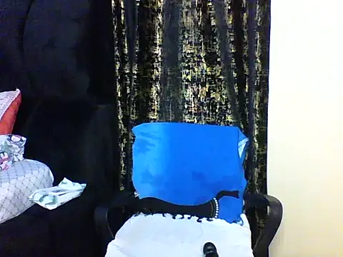 Snapshot of Candii_wet_ chatting on September 2025 11:17:02 PM Candii wet online show from September 2025 11:17:02 PM