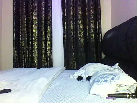 Snapshot of Candii_wet_ chatting on October 2025 06:41:01 PM Candii wet online show from October 2025 06:41:01 PM