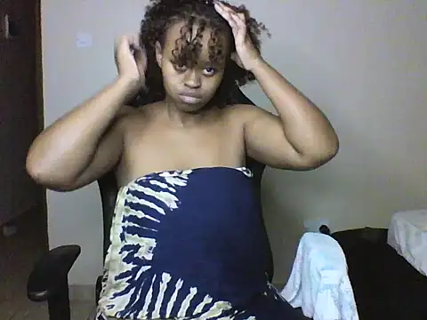 Snapshot of Candii_wet_ chatting on November 2025 05:35:02 PM Candii wet online show from November 2025 05:35:02 PM