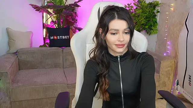 Gabriella054 online show from December 2024 03:38:02 AM