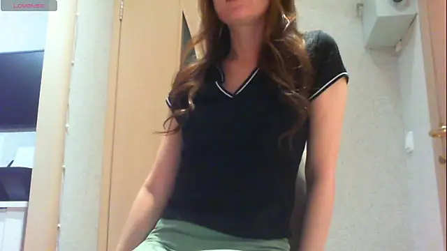 Snapshot of khu_yam chatting on November 2025 05:05:02 PM khu yam online show from November 2025 05:05:02 PM