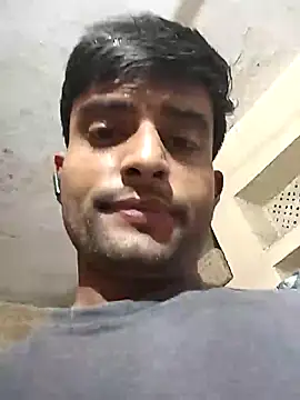 PRIYANHUxh online show from April 2026 03:42:02 PM