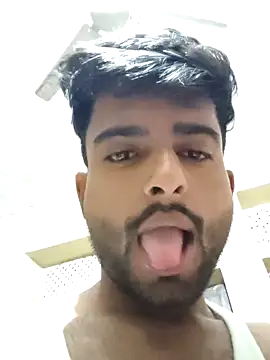 PRIYANHUxh online show from June 2026 11:52:01 PM