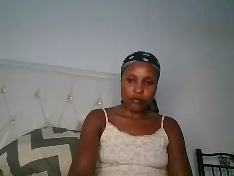 Candykitten online show from March 2025 06:59:02 PM