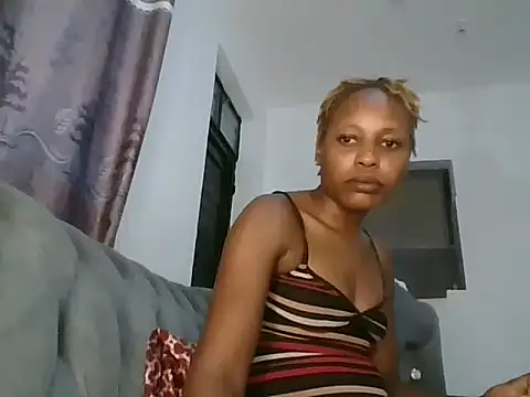 Candykitten online show from March 2025 03:40:01 AM