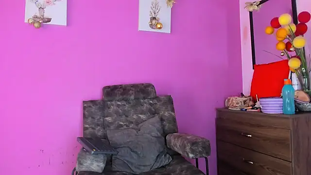 jade brunnette online show from January 2025 08:10:01 PM