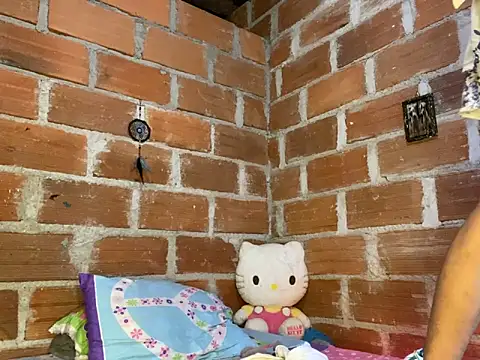 AlexaWarner online show from April 2026 11:10:01 PM