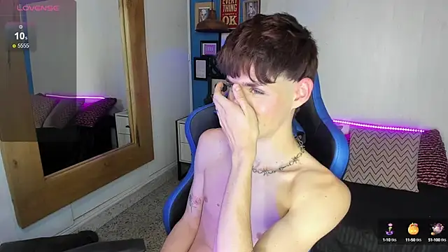 VladHellsing4 online show from March 2025 05:17:02 PM