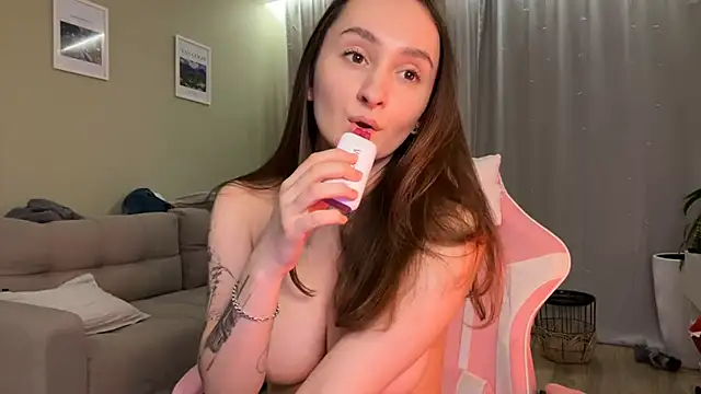 Snapshot of Eva_Eva_ chatting on January 2025 11:40:01 PM Eva Eva online show from January 2025 11:40:01 PM