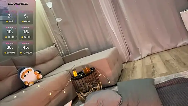 Snapshot of Eva_Eva_ chatting on January 2025 11:00:01 PM Eva Eva online show from January 2025 11:00:01 PM