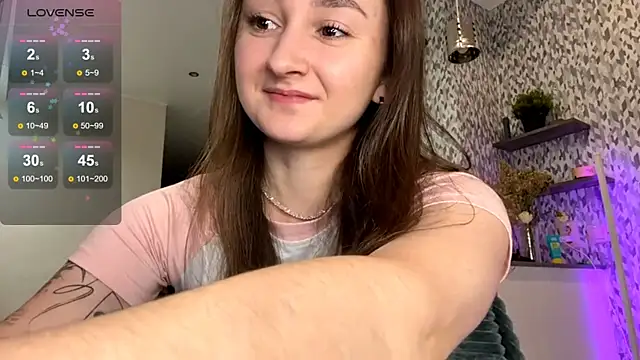 Snapshot of Eva_Eva_ chatting on October 2025 09:44:01 PM Eva Eva online show from October 2025 09:44:01 PM