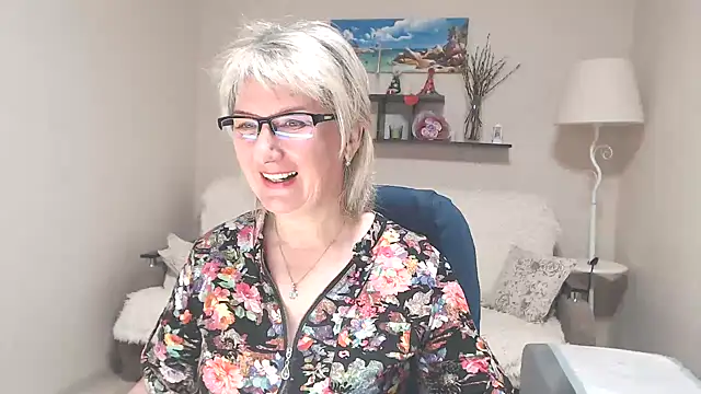 FleurMays online show from May 2026 03:45:01 AM
