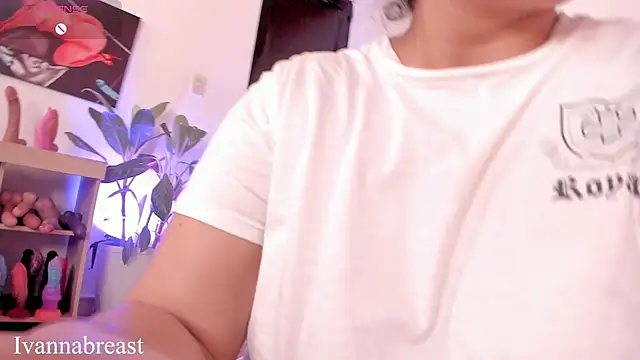 Snapshot of Ivannabreast_Official chatting on March 2025 11:20:02 PM Ivannabreast Official online show from March 2025 11:20:02 PM