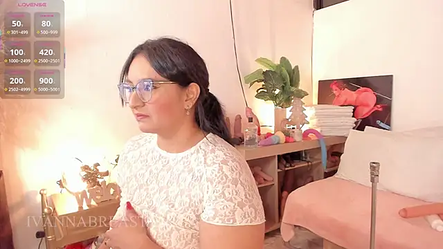 Snapshot of Ivannabreast_Official chatting on December 2025 11:43:01 PM Ivannabreast Official online show from December 2025 11:43:01 PM