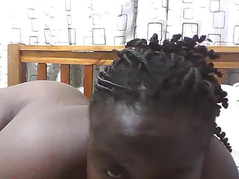 Snapshot of Hotwife8 chatting on November 2025 07:16:02 PM Hotwife8 online show from November 2025 07:16:02 PM