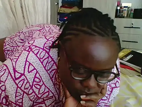 Snapshot of Hotwife8 chatting on February 2026 07:13:01 AM Hotwife8 online show from February 2026 07:13:01 AM