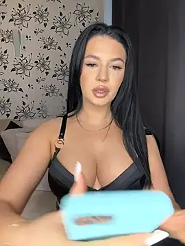 Nefera De Nile online show from April 2026 04:35:01 AM