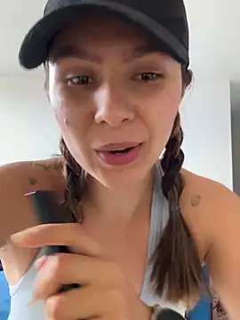 Snapshot of SofiaG_ chatting on February 2026 07:42:02 PM SofiaG online show from February 2026 07:42:02 PM