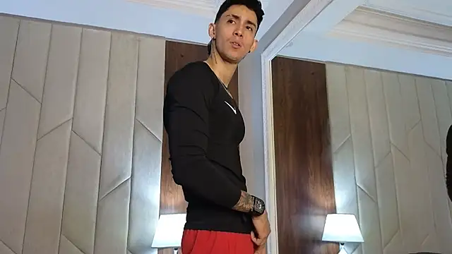 OliverBennet online show from March 2025 08:38:02 PM