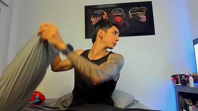 OliverBennet online show from October 2025 09:41:01 PM