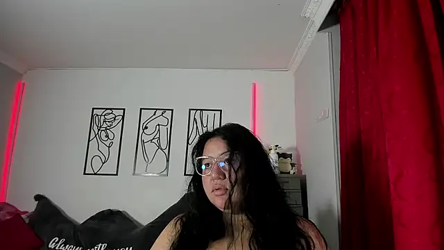 Snapshot of RubyPirsso18 chatting on January 2026 07:30:01 PM RubyPirsso18 online show from January 2026 07:30:01 PM