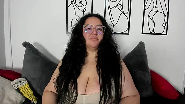 Snapshot of RubyPirsso18 chatting on April 2026 09:50:02 PM RubyPirsso18 online show from April 2026 09:50:02 PM