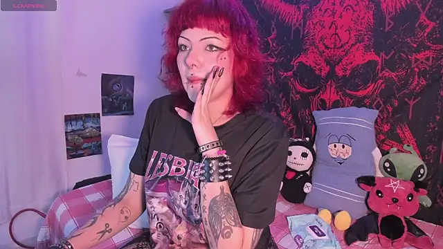 Sarah-Stoner online show from April 2026 01:41:01 AM