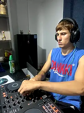 oliver Lz online show from October 2025 12:55:02 AM