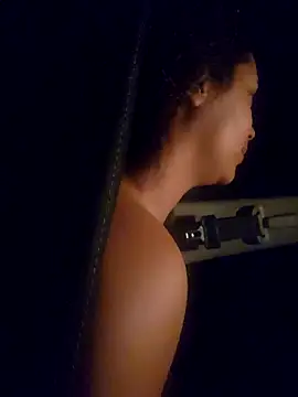 cinnaminnie online show from February 2025 10:04:01 AM