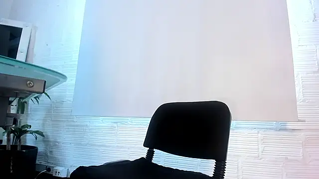 Snapshot of Eva_lenox chatting on February 2025 03:59:02 PM Eva lenox online show from February 2025 03:59:02 PM