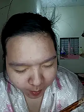 Snapshot of Thomgdee chatting on November 2025 01:39:01 AM Thomgdee online show from November 2025 01:39:01 AM