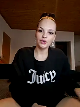 Jujuicy 97 online show from January 2025 08:32:02 AM