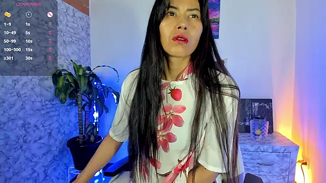 natashaanurak online show from September 2025 04:29:02 PM