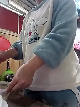 JasminePham online show from December 2024 03:41:01 AM