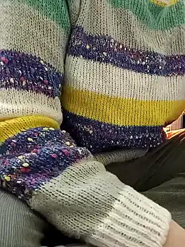 JasminePham online show from December 2024 01:18:01 AM