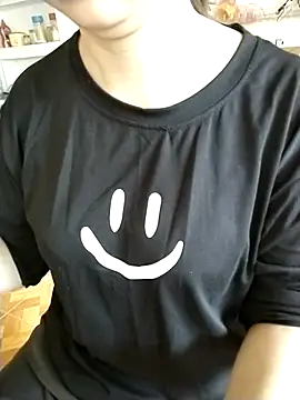 JasminePham online show from November 2025 12:54:01 AM