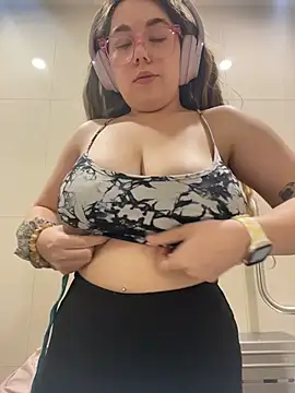 Snapshot of brooklynivy chatting on November 2025 07:46:02 AM brooklynivy online show from November 2025 07:46:02 AM