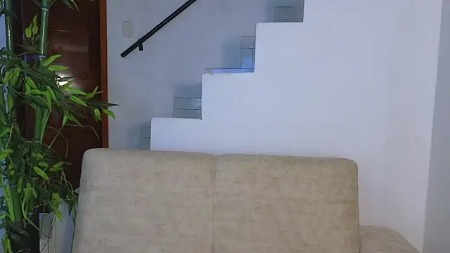 Lorenne Miller online show from September 2025 02:13:02 AM