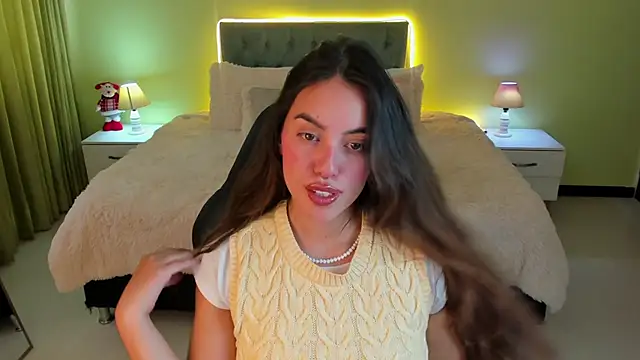  Charlotte evans 1 online show from December 2025 08:49:02 PM