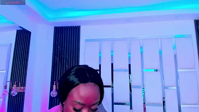 mia schwarz online show from March 2026 11:39:02 AM