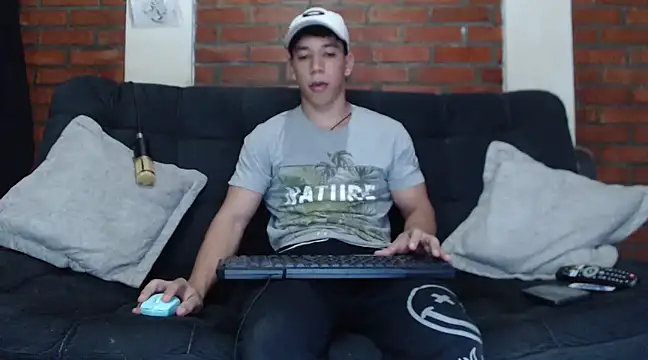 ethan noir online show from January 2025 05:16:01 AM