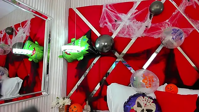 SusanCouper online show from October 2025 10:32:02 PM