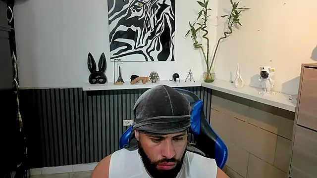 Snapshot of Daemon21 chatting on November 2025 11:49:02 PM Daemon21 online show from November 2025 11:49:02 PM