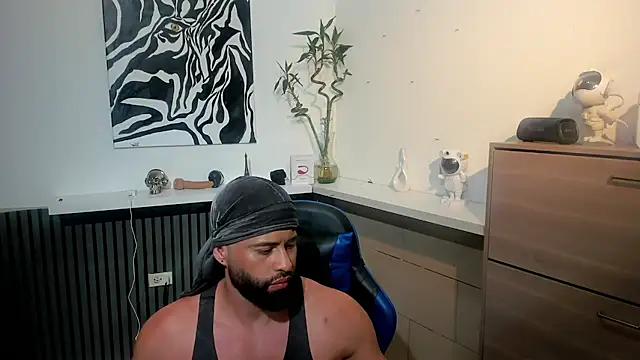 Snapshot of Daemon21 chatting on November 2025 01:19:01 AM Daemon21 online show from November 2025 01:19:01 AM