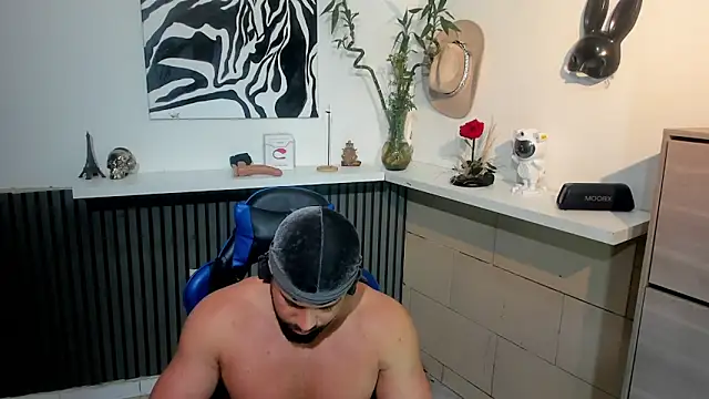 Snapshot of Daemon21 chatting on February 2026 09:30:02 PM Daemon21 online show from February 2026 09:30:02 PM