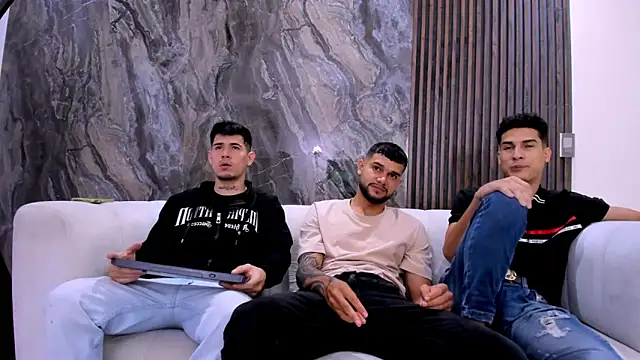 hot day online show from March 2025 01:53:02 AM