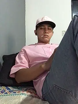 Snapshot of Slow_Kmazutra chatting on January 2025 07:29:02 PM Slow Kmazutra online show from January 2025 07:29:02 PM