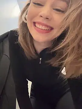 Street young online show from February 2025 12:43:02 PM