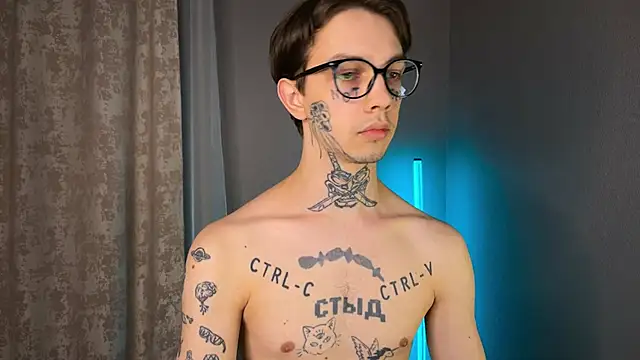 Snapshot of anahori__simon chatting on January 2025 04:21:01 PM anahori simon online show from January 2025 04:21:01 PM